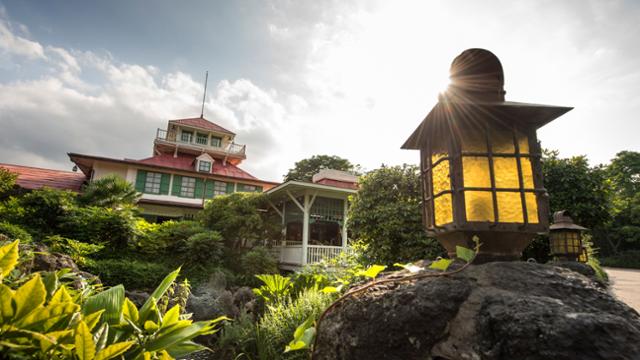 Colonel Hathis Pizza Outpost in Adventureland